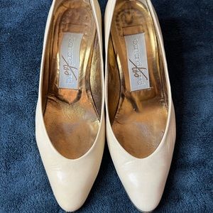 Joan and David Cream Pumps